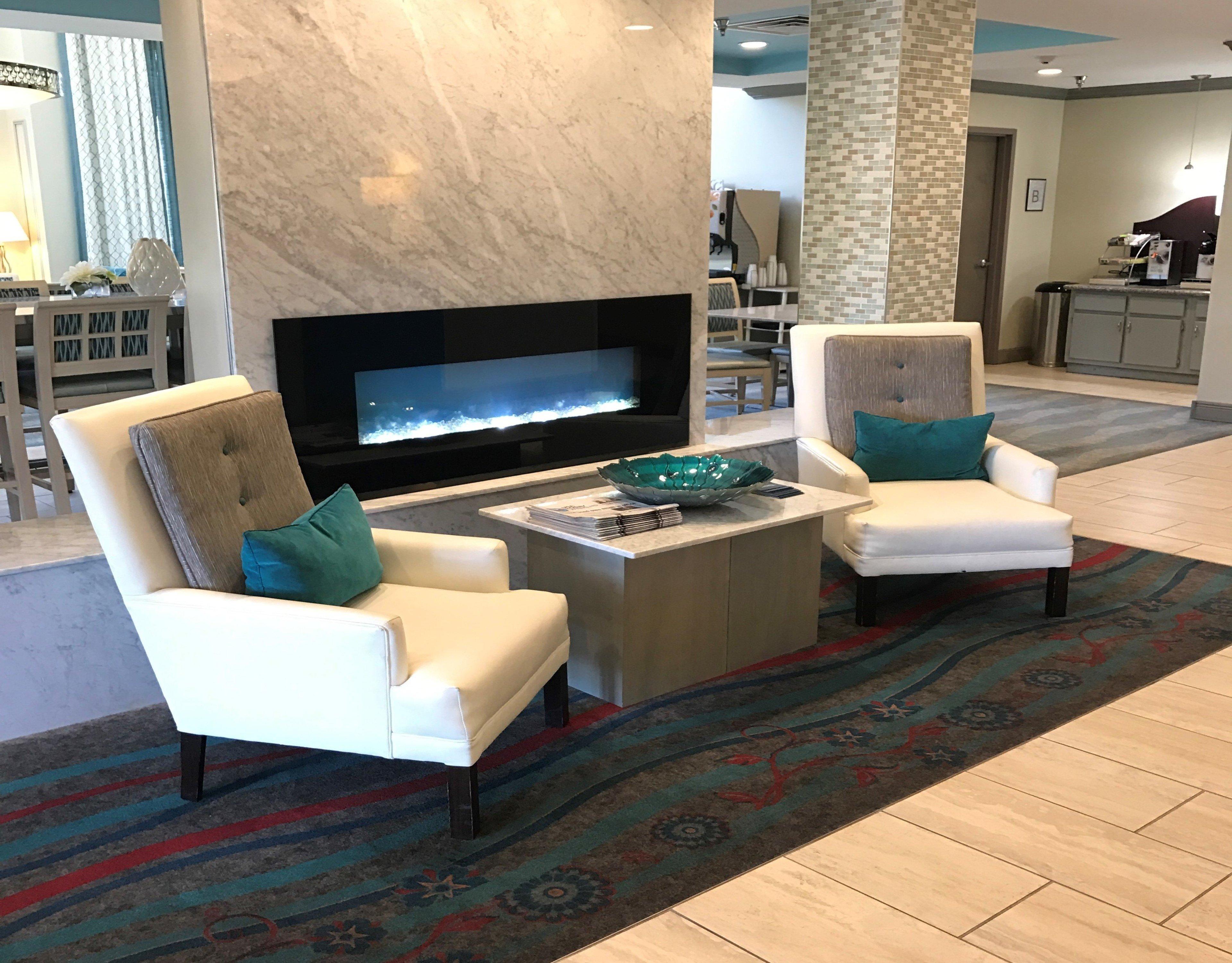 Holiday Inn Express & Suites Brookhaven By Ihg Exterior photo